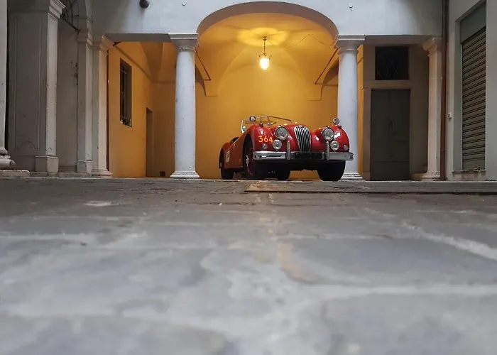 阿尔塔纳城市之家公寓