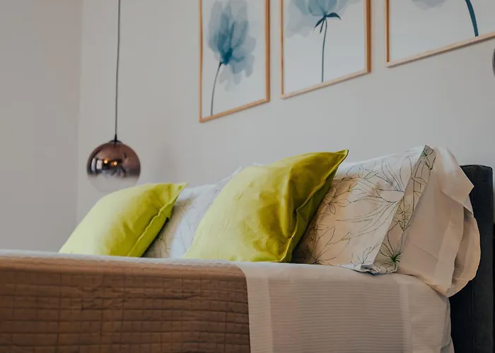 阿尔塔纳城市之家公寓